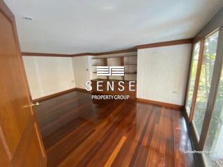 Classic 4 bedroom house for rent in Sukhumvit 26