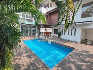 Sapcious house 4 bed for rent in thong lor