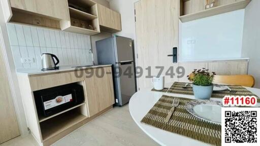 Modern kitchen with dining area