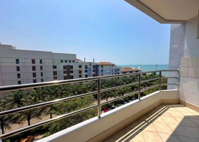 Studio Condo in View Talay 3 Pratumnak C010558