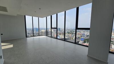 Penthouse Duplex BTS National Stadium