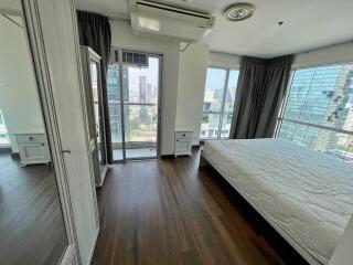 Condo for Rent at Silom Suite Condominium