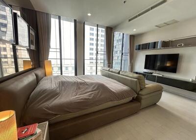 Condo for Rent at Noble Ploenchit