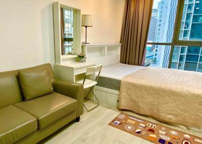 Condo for Rent at Ideo Mobi Sukhumvit 81