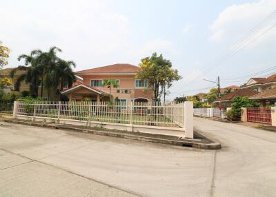 A Wonderful 3 BRM, 3 BTH 2-Level Home For Sale In Chonrada Estate, Udon Thani, Thailand