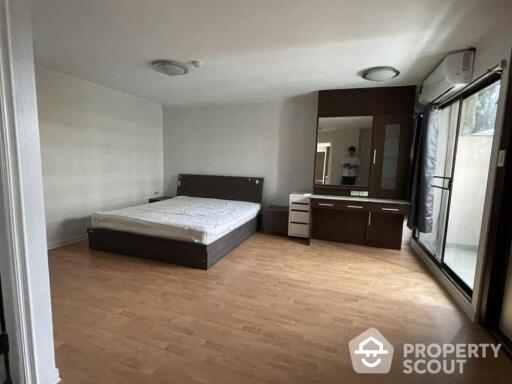 2-BR Condo at Lumpini Ville Phra Mae Maree Sathorn near BTS Saphan Taksin