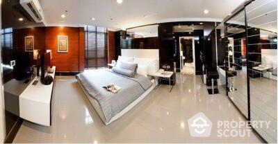 3-BR Condo at The Master Centrium Asoke-Sukhumvit near MRT Sukhumvit