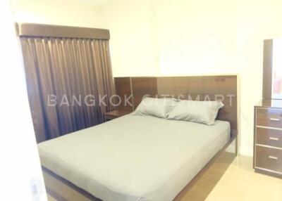 Condo at The Crest Sukhumvit 34 for sale