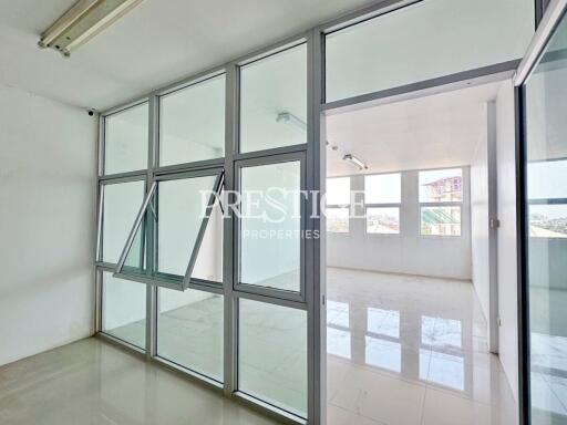 Office for rent – 13 rooms 4 bath in South Pattaya PP10404