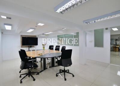 Office for rent – 13 rooms 4 bath in South Pattaya PP10404