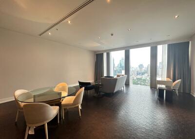 Spacious dining room with city view