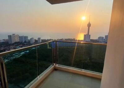 2 Bedrooms Condo in Grande Caribbean Condo Resort Jomtien C011499