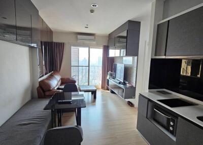 Condo for Rent at The Key Sathon-Charoen Rat