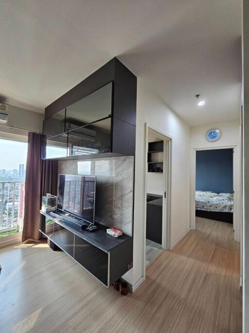 Condo for Rent at The Key Sathon-Charoen Rat