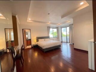 3 bed Condo in PR Home II Khlong Tan Nuea Sub District C020924