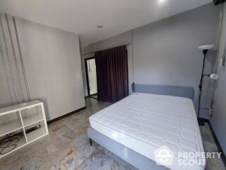 4-BR Townhouse near BTS Saphan Khwai