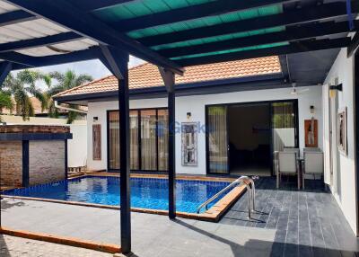 3 Bedrooms House in Freeway Villas East Pattaya H010254