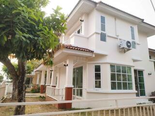 House for Sale at Land and Houses Park San Sai