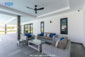 High-end 4-Bedroom Pool Villa on Large Land at Parkland