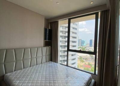 1-BR Condo at The Lumpini 24 near BTS Phrom Phong