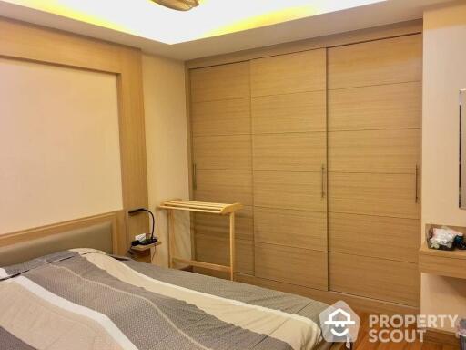 2-BR Condo at Centurion Park near BTS Ari