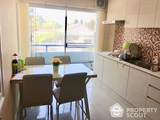 2-BR Condo at Centurion Park near BTS Ari