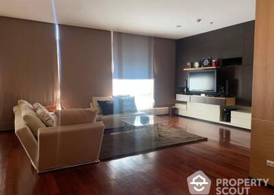 2-BR Condo at The Height Condominium close to Thong Lo