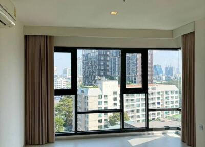 2-BR Condo at Rhythm Sukhumvit 36-38 near BTS Thong Lor