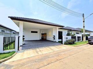 3 Bedrooms Villa / Single House in Panalee Banna Huay Yai H011744