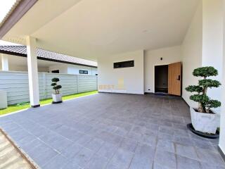 3 Bedrooms Villa / Single House in Panalee Banna Huay Yai H011744