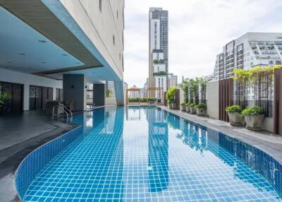 Sukhumvit Suite 1 bedroom condo for sale