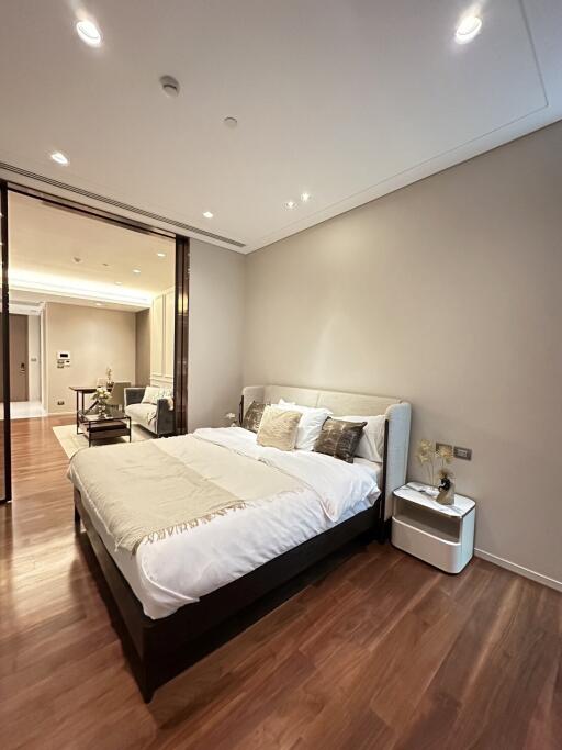 Modern Bedroom with Ensuite Bathroom