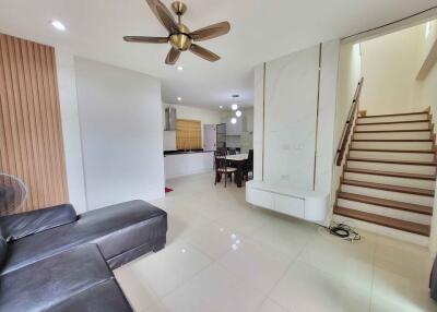 House for Rent in San Phak Wan, Hang Dong.