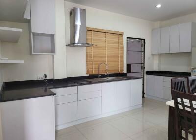 House for Rent in San Phak Wan, Hang Dong.