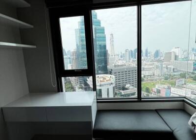 Condo for Rent at Life One Wireless