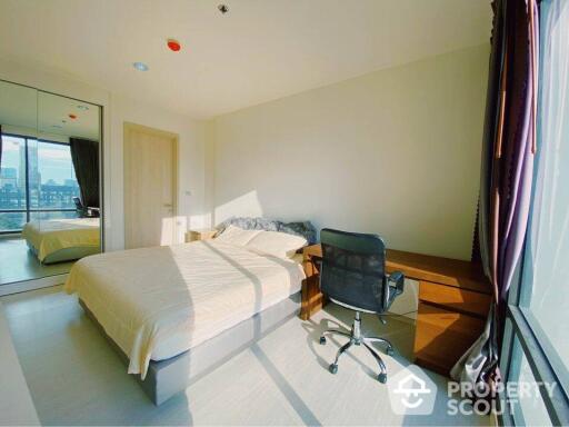 1-BR Condo at Rhythm Sukhumvit 42 near BTS Ekkamai