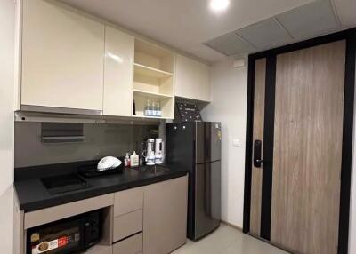 1 bed Condo in OKA HAUS Sukhumvit 36 Khlongtan Sub District C020926