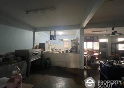 Commercial for Sale in Din Daeng