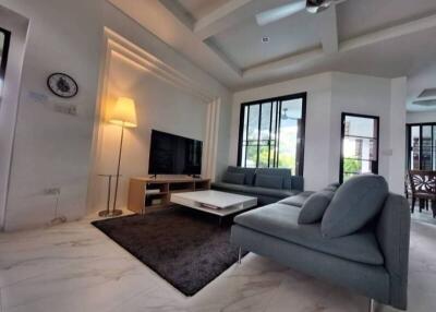 House for Rent in San Phak Wan, Hang Dong.