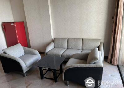 1-BR Condo at Saranjai Mansion Condominium near BTS Nana