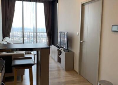 1-BR Condo at Oka Haus Sukhumvit 36 near BTS Thong Lor