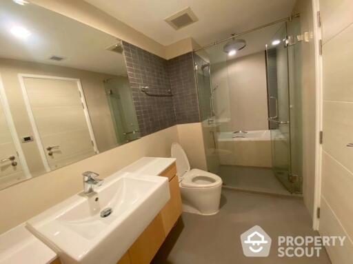 2-BR Condo at The Crest Sukhumvit 49 near BTS Thong Lor