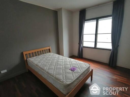 3-BR Apt. near MRT Phetchaburi