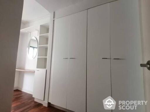 3-BR Apt. near MRT Phetchaburi