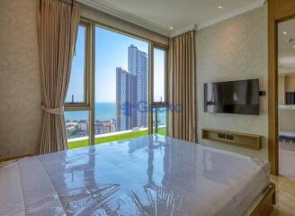 2 Bedrooms Condo in The Riviera Ocean Drive Jomtien C011513