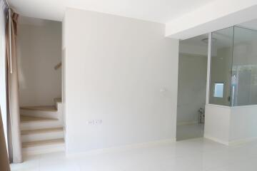 Townhouse for Sale at Villaggio Srinakarin - Bangna