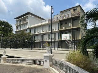 Condo for Sale at Royal Castle Pattanakarn