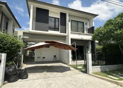 House for Rent at Centro Bangna km.7