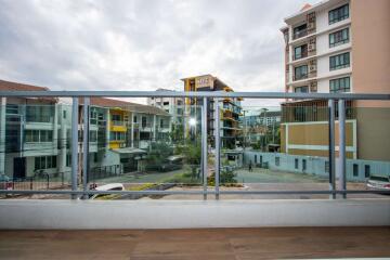 Beautiful 1 BR Condo to Rent at S Condominium, Siri Mangkalajarn Rd