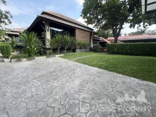 5 Bedroom Luxury House for sale in Ekkamai 22, Watthana, Bangkok